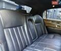 Черный Линкольн Таун Кар, объемом двигателя 4.6 л и пробегом 250 тыс. км за 19900 $, фото 74 на Automoto.ua