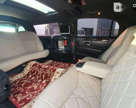 Лінкольн Town Car, об'ємом двигуна 4.6 л та пробігом 334 тис. км за 8000 $, фото 17 на Automoto.ua
