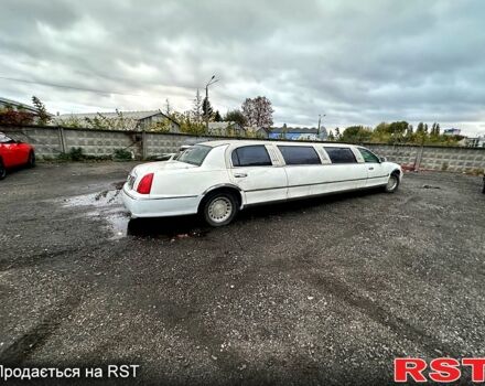 Лінкольн Town Car, об'ємом двигуна 46 л та пробігом 0 тис. км за 3000 $, фото 2 на Automoto.ua