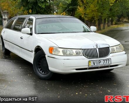 Лінкольн Town Car, об'ємом двигуна 4.6 л та пробігом 150 тис. км за 1850 $, фото 10 на Automoto.ua