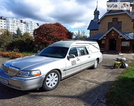 Лінкольн Town Car, об'ємом двигуна 4.6 л та пробігом 105 тис. км за 23499 $, фото 2 на Automoto.ua