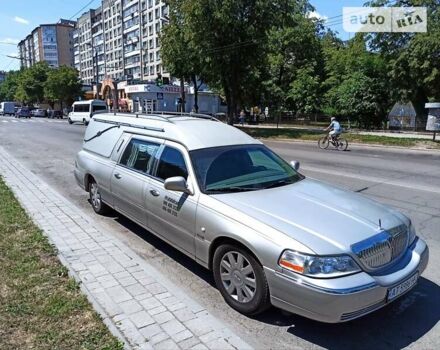 Лінкольн Town Car, об'ємом двигуна 4.6 л та пробігом 105 тис. км за 23499 $, фото 3 на Automoto.ua