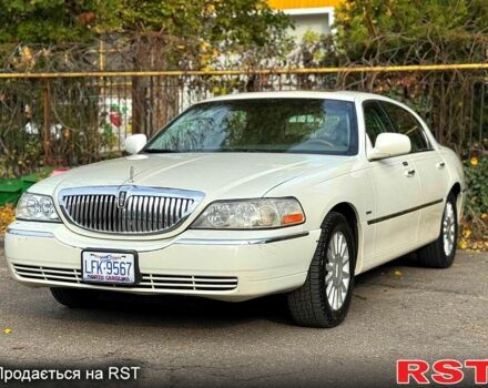 Лінкольн Town Car, об'ємом двигуна 4.6 л та пробігом 68 тис. км за 4777 $, фото 1 на Automoto.ua