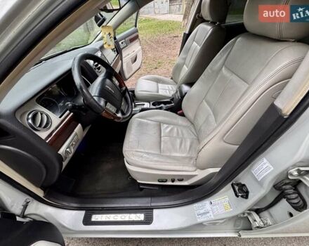 Белый Линкольн Зефир, объемом двигателя 2.97 л и пробегом 233 тыс. км за 5999 $, фото 55 на Automoto.ua