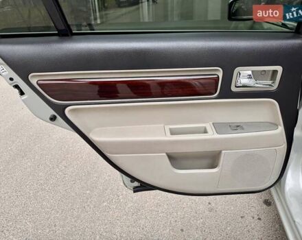 Белый Линкольн Зефир, объемом двигателя 2.97 л и пробегом 233 тыс. км за 5999 $, фото 57 на Automoto.ua