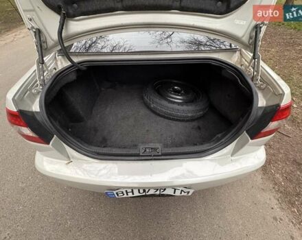 Белый Линкольн Зефир, объемом двигателя 2.97 л и пробегом 233 тыс. км за 5999 $, фото 73 на Automoto.ua