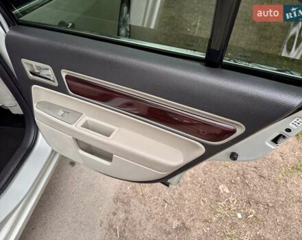 Белый Линкольн Зефир, объемом двигателя 2.97 л и пробегом 233 тыс. км за 5999 $, фото 64 на Automoto.ua