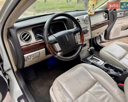 Белый Линкольн Зефир, объемом двигателя 2.97 л и пробегом 233 тыс. км за 5999 $, фото 59 на Automoto.ua