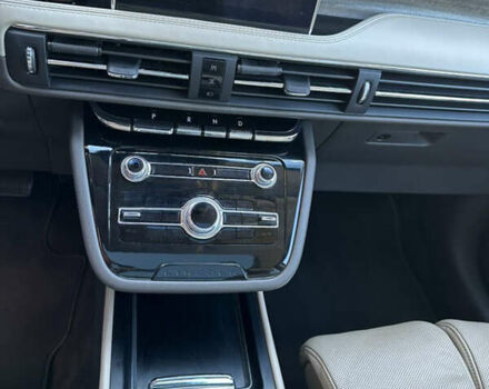 Белый Линкольн Corsair, объемом двигателя 2.3 л и пробегом 91 тыс. км за 22999 $, фото 8 на Automoto.ua