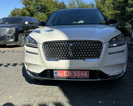 Белый Линкольн Corsair, объемом двигателя 2.3 л и пробегом 91 тыс. км за 22999 $, фото 1 на Automoto.ua