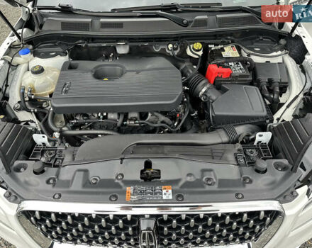 Белый Линкольн Corsair, объемом двигателя 2.29 л и пробегом 101 тыс. км за 24500 $, фото 37 на Automoto.ua