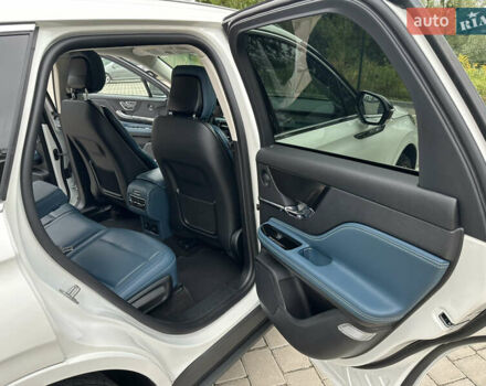 Белый Линкольн Corsair, объемом двигателя 2.29 л и пробегом 101 тыс. км за 24500 $, фото 29 на Automoto.ua