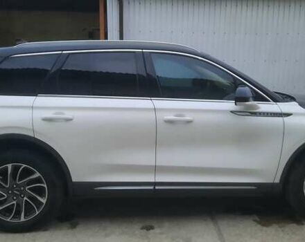 Белый Линкольн Corsair, объемом двигателя 2 л и пробегом 122 тыс. км за 14950 $, фото 5 на Automoto.ua