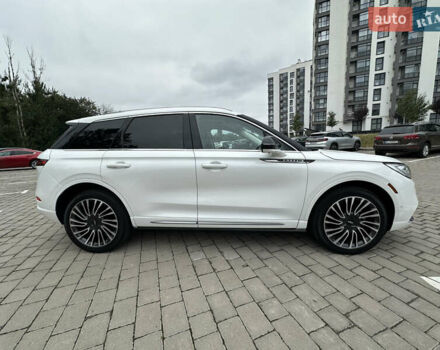 Белый Линкольн Corsair, объемом двигателя 2.29 л и пробегом 101 тыс. км за 24500 $, фото 15 на Automoto.ua