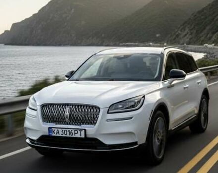 Белый Линкольн Corsair, объемом двигателя 2 л и пробегом 77 тыс. км за 23333 $, фото 1 на Automoto.ua