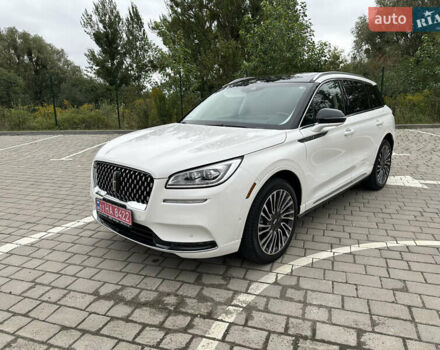 Белый Линкольн Corsair, объемом двигателя 2.29 л и пробегом 101 тыс. км за 24500 $, фото 5 на Automoto.ua