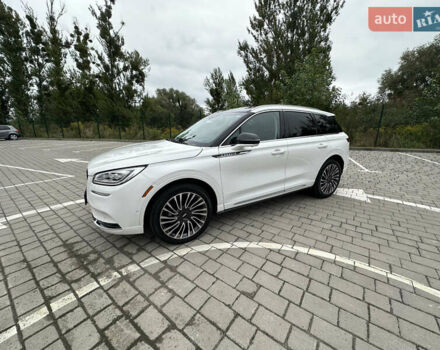 Белый Линкольн Corsair, объемом двигателя 2.29 л и пробегом 101 тыс. км за 24500 $, фото 11 на Automoto.ua