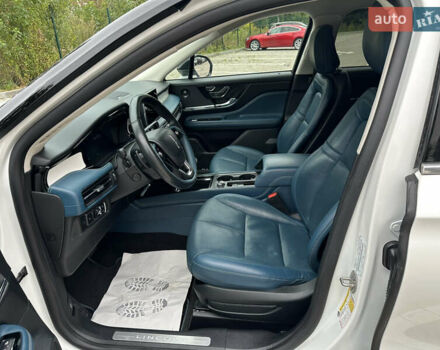 Белый Линкольн Corsair, объемом двигателя 2.29 л и пробегом 101 тыс. км за 24500 $, фото 25 на Automoto.ua