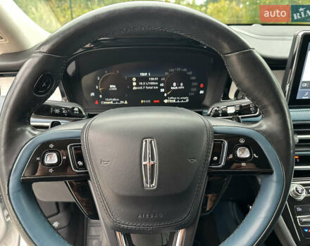 Белый Линкольн Corsair, объемом двигателя 2.29 л и пробегом 101 тыс. км за 24500 $, фото 35 на Automoto.ua