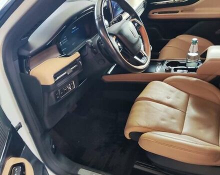 Белый Линкольн Corsair, объемом двигателя 2.49 л и пробегом 79 тыс. км за 30000 $, фото 2 на Automoto.ua