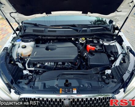 Белый Линкольн Corsair, объемом двигателя 2 л и пробегом 78 тыс. км за 22900 $, фото 7 на Automoto.ua