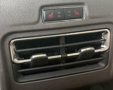 Белый Линкольн Corsair, объемом двигателя 2 л и пробегом 24 тыс. км за 25800 $, фото 8 на Automoto.ua