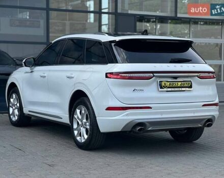 Белый Линкольн Corsair, объемом двигателя 2 л и пробегом 38 тыс. км за 27500 $, фото 3 на Automoto.ua