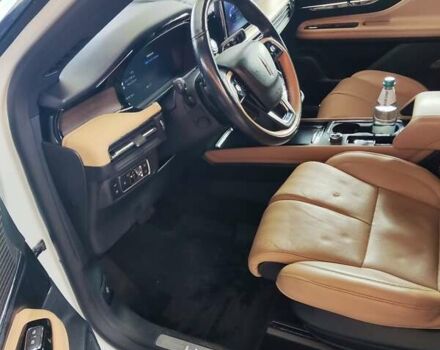 Белый Линкольн Corsair, объемом двигателя 2.49 л и пробегом 79 тыс. км за 30000 $, фото 1 на Automoto.ua