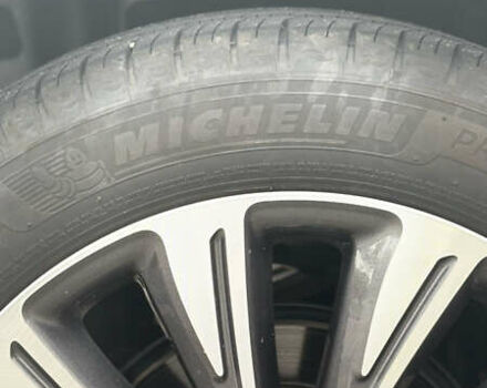 Белый Линкольн Corsair, объемом двигателя 2 л и пробегом 24 тыс. км за 25800 $, фото 30 на Automoto.ua