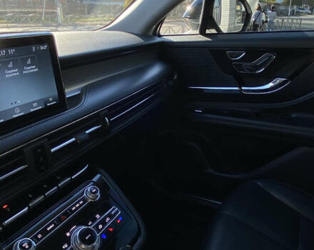 Білий Лінкольн Corsair, об'ємом двигуна 2 л та пробігом 78 тис. км за 27500 $, фото 40 на Automoto.ua