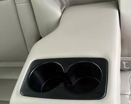 Белый Линкольн Corsair, объемом двигателя 2 л и пробегом 24 тыс. км за 25800 $, фото 11 на Automoto.ua