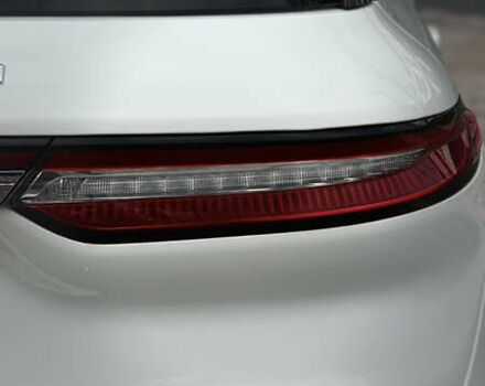 Белый Линкольн Corsair, объемом двигателя 2 л и пробегом 24 тыс. км за 25800 $, фото 37 на Automoto.ua