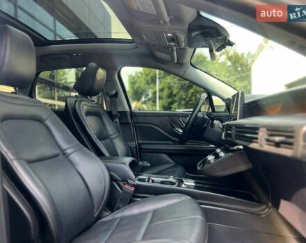 Белый Линкольн Corsair, объемом двигателя 2 л и пробегом 38 тыс. км за 27500 $, фото 18 на Automoto.ua