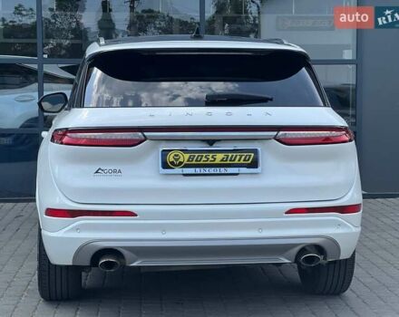 Белый Линкольн Corsair, объемом двигателя 2 л и пробегом 38 тыс. км за 27500 $, фото 4 на Automoto.ua