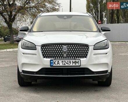 Белый Линкольн Corsair, объемом двигателя 2 л и пробегом 22 тыс. км за 27500 $, фото 1 на Automoto.ua