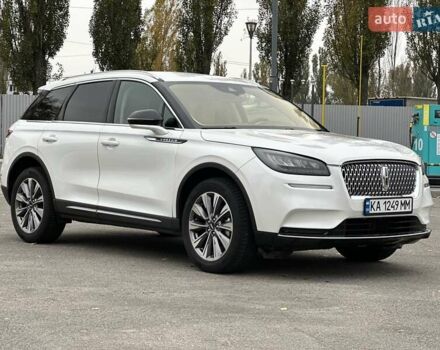 Белый Линкольн Corsair, объемом двигателя 2 л и пробегом 22 тыс. км за 27500 $, фото 2 на Automoto.ua