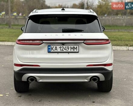 Белый Линкольн Corsair, объемом двигателя 2 л и пробегом 22 тыс. км за 27500 $, фото 5 на Automoto.ua