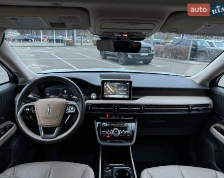 Белый Линкольн Corsair, объемом двигателя 2 л и пробегом 24 тыс. км за 25990 $, фото 13 на Automoto.ua