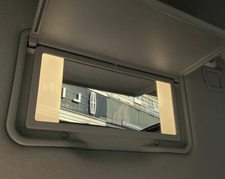 Білий Лінкольн Corsair, об'ємом двигуна 2 л та пробігом 78 тис. км за 27500 $, фото 42 на Automoto.ua