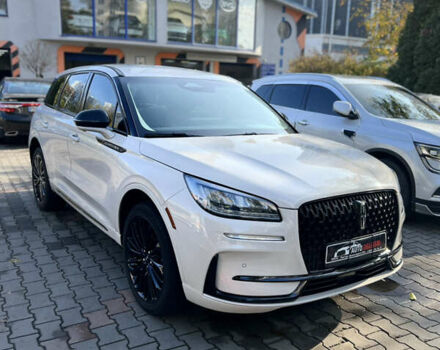 Белый Линкольн Corsair, объемом двигателя 2 л и пробегом 15 тыс. км за 34800 $, фото 11 на Automoto.ua