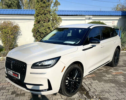 Белый Линкольн Corsair, объемом двигателя 2 л и пробегом 15 тыс. км за 34800 $, фото 3 на Automoto.ua