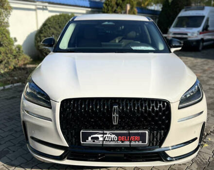 Белый Линкольн Corsair, объемом двигателя 2 л и пробегом 15 тыс. км за 34800 $, фото 5 на Automoto.ua