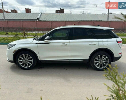 Белый Линкольн Corsair, объемом двигателя 2 л и пробегом 2 тыс. км за 30000 $, фото 3 на Automoto.ua