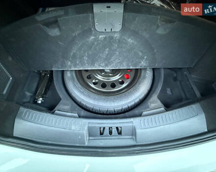 Білий Лінкольн Corsair, об'ємом двигуна 2.49 л та пробігом 23 тис. км за 36000 $, фото 26 на Automoto.ua