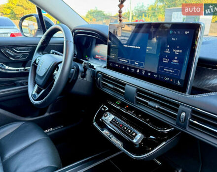 Білий Лінкольн Corsair, об'ємом двигуна 2.49 л та пробігом 23 тис. км за 36000 $, фото 35 на Automoto.ua