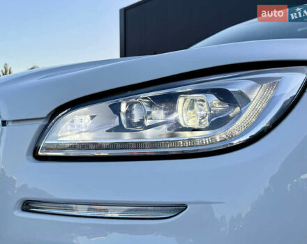 Білий Лінкольн Corsair, об'ємом двигуна 2.49 л та пробігом 23 тис. км за 36000 $, фото 23 на Automoto.ua