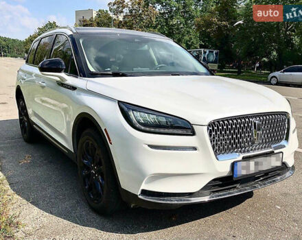 Белый Линкольн Corsair, объемом двигателя 2 л и пробегом 38 тыс. км за 30000 $, фото 1 на Automoto.ua