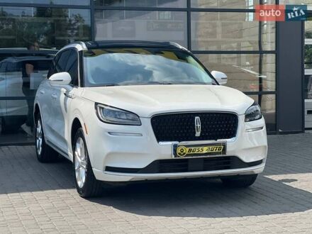 Белый Линкольн Corsair, объемом двигателя 2 л и пробегом 38 тыс. км за 27500 $, фото 1 на Automoto.ua