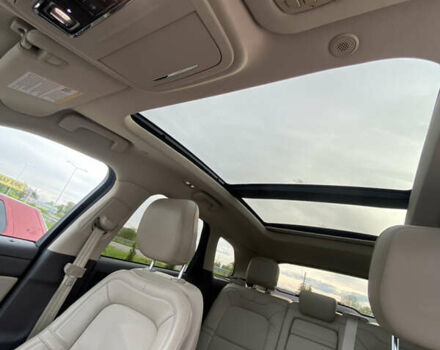 Бежевый Линкольн Corsair, объемом двигателя 2 л и пробегом 80 тыс. км за 29500 $, фото 18 на Automoto.ua