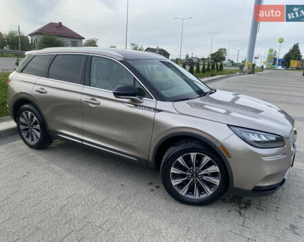 Бежевый Линкольн Corsair, объемом двигателя 2 л и пробегом 80 тыс. км за 29500 $, фото 6 на Automoto.ua